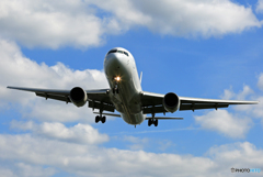 「スカイ」 J-AIR 767-346 JA623J Landing