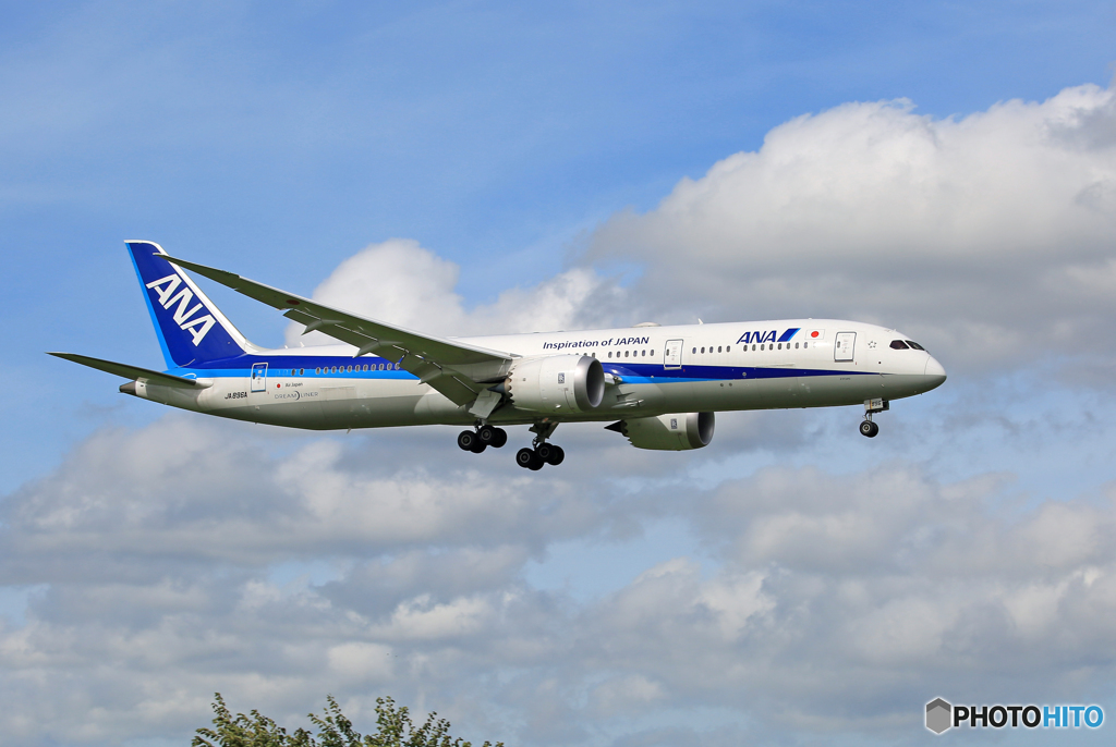 ☀「青い空」が一番 ANA 787-9 JA896A 通過