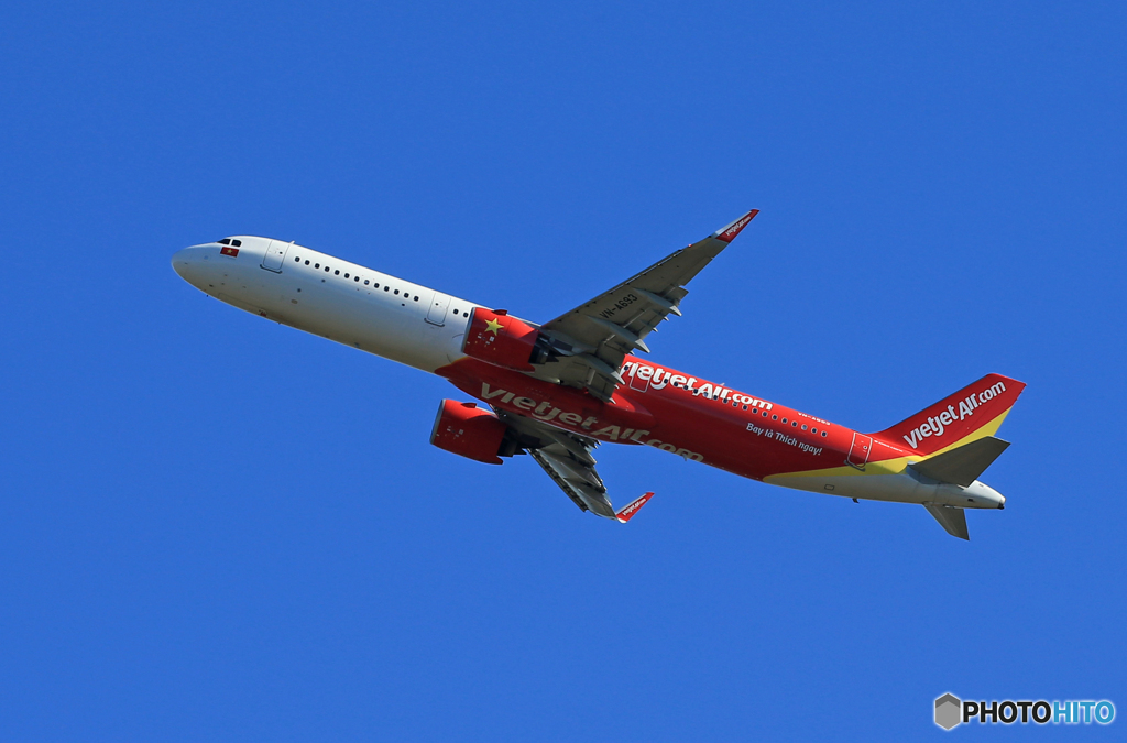 「青空」Vietjet A321-271N VN-A693 Takeoff  