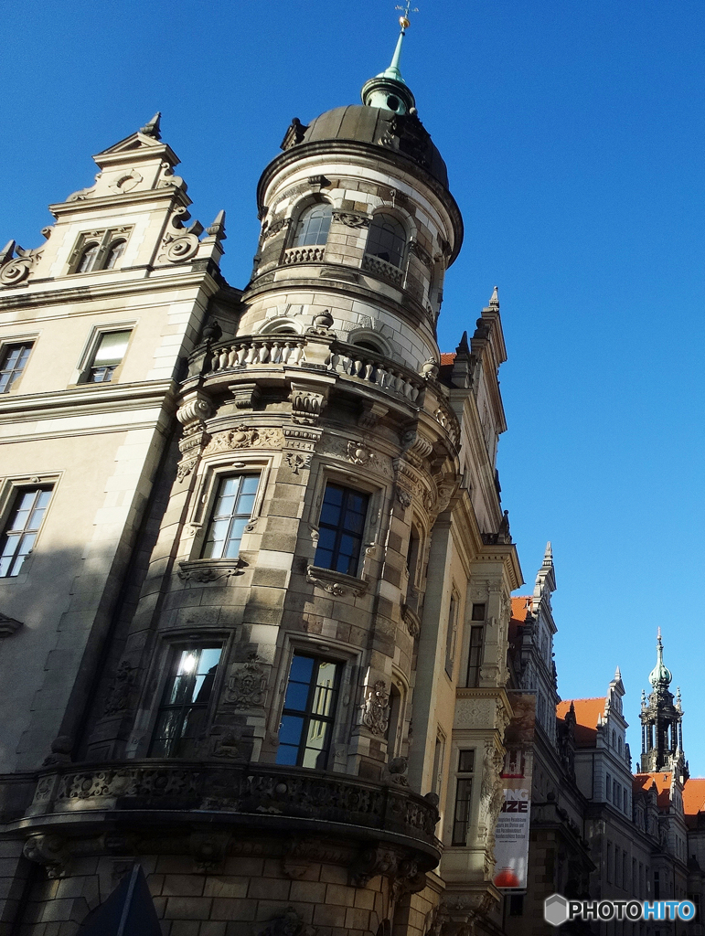 　ドレスデン（８５８）青い空と博物館