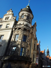 　ドレスデン（８５８）青い空と博物館