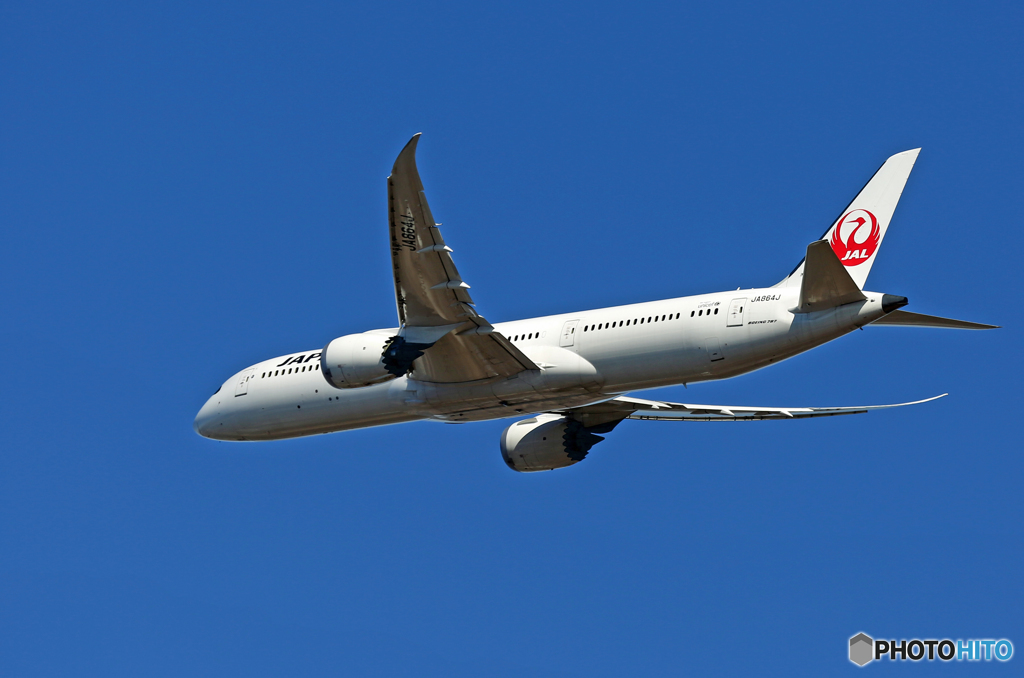 「青空」 JAL 787-9 JA864J 出発です
