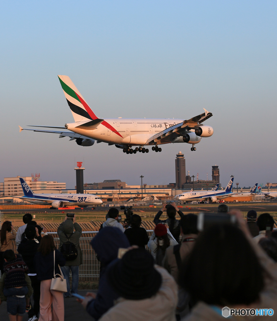 [青い空]　エミレーツ A380-861 A6-EUK 歓迎‼