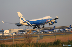 「SKY」 Air Bridge Cargo 747-400 Landing