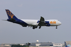 「青空」 やはり、ジャンボ機はいいね 到着です