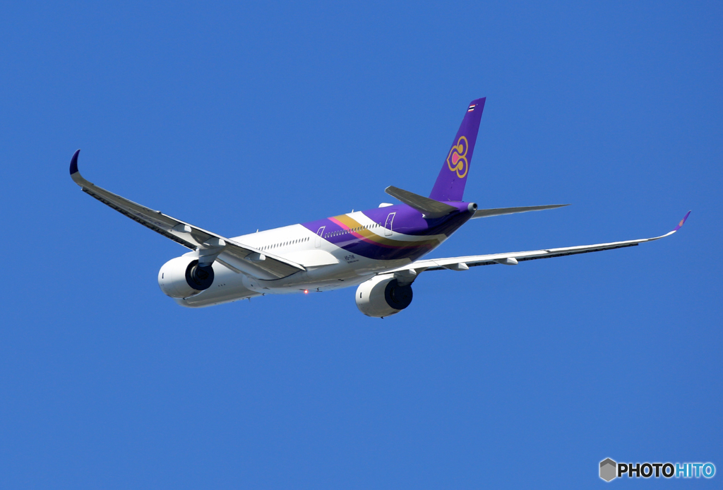 [青い空] THAI A350-941 HS-THK 出発