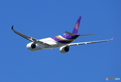 [青い空] THAI A350-941 HS-THK 出発
