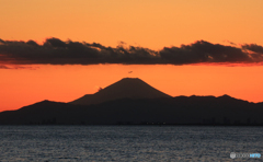 「クール」☮ 富士山と東京湾の夕焼け・ダイヤモンド飛行機✈