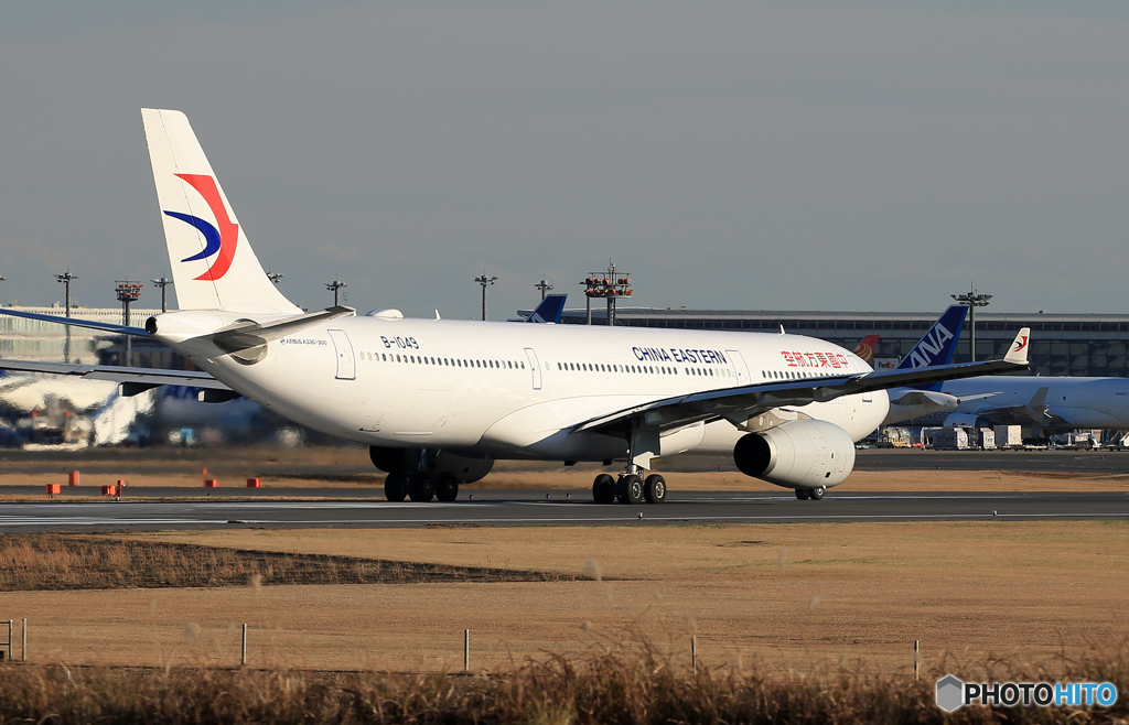 「すかい」 中国東方 A330-343 B-1049 飛行