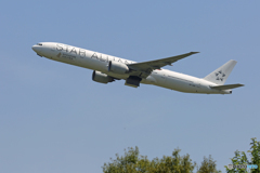 「良い天気」 Singapore STAR 777-312 飛び立ちです