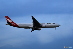 「すかい」 QANTAS A330-303 VH-QPB Landing