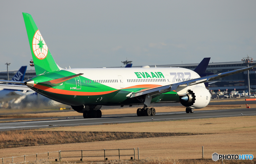 「群青色」 EVA 787-9 B-17881 出発