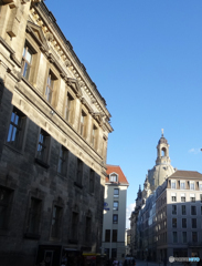 ドイツ（７１６）ドレスデン街並みと青い空　