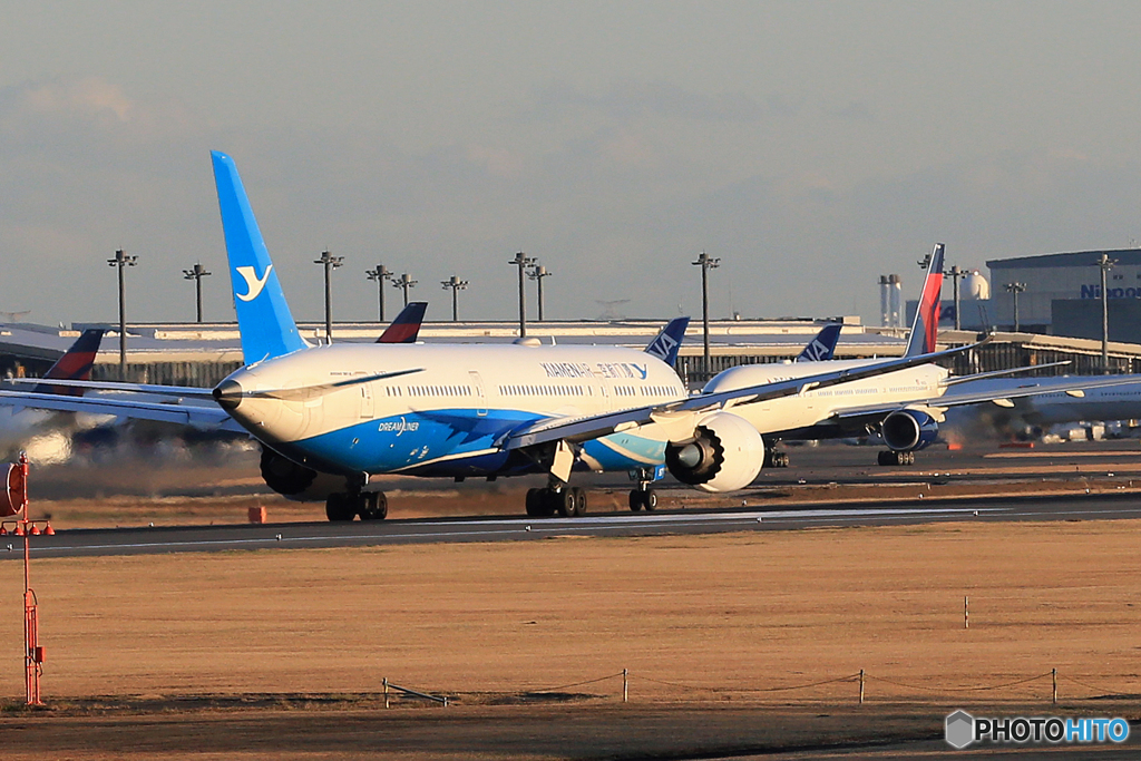 「真青の空」 厦門航空/アモイ 787-8 Takeoff