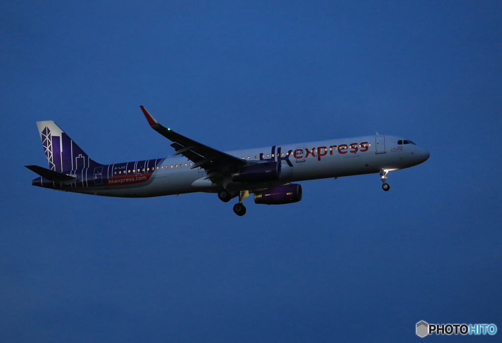 「SKY」 Hkexpress A321-231 B-LEE Landing