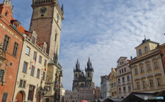 プラハ（１１３）天文時計と教会