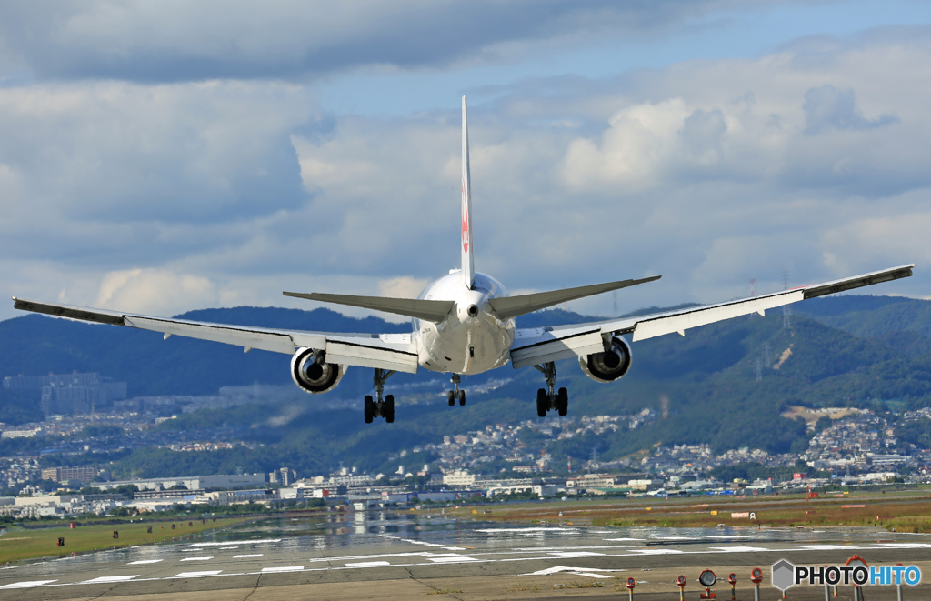 ☮伊丹空港に行って来ました・☮ JAL 到着