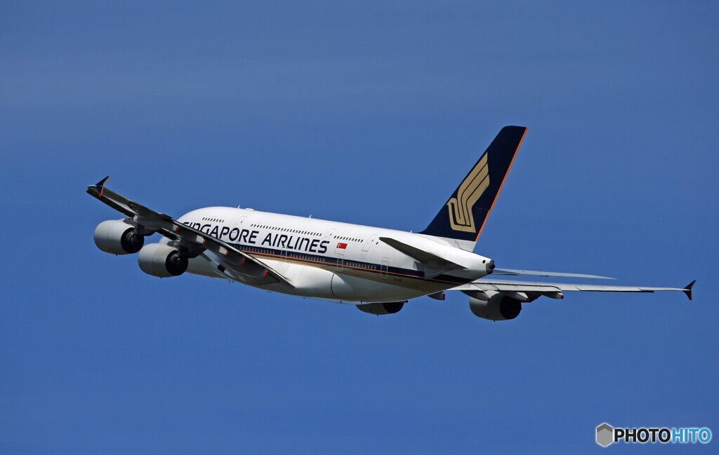 「青い日」Singapore A380-841 9V-SKI Takeoff 