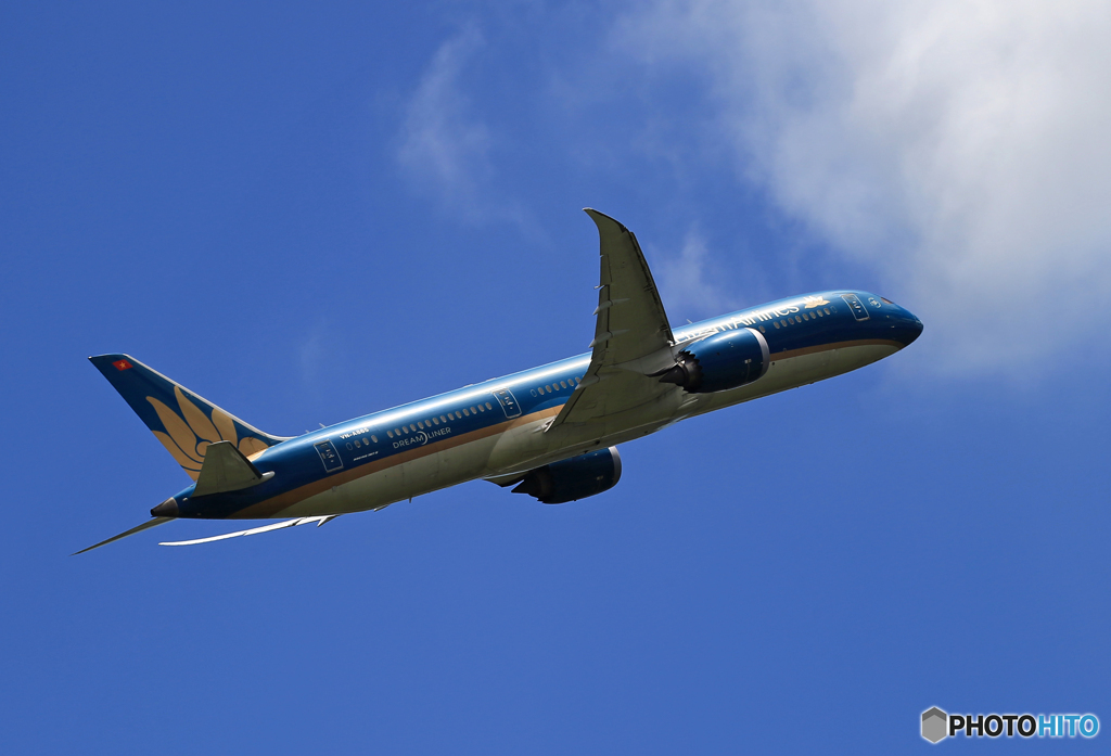 「青い日」Vietnam 787-9 VN-A865  Takeoff 