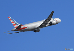 「良い天気」 American 777-200 N783AN離陸