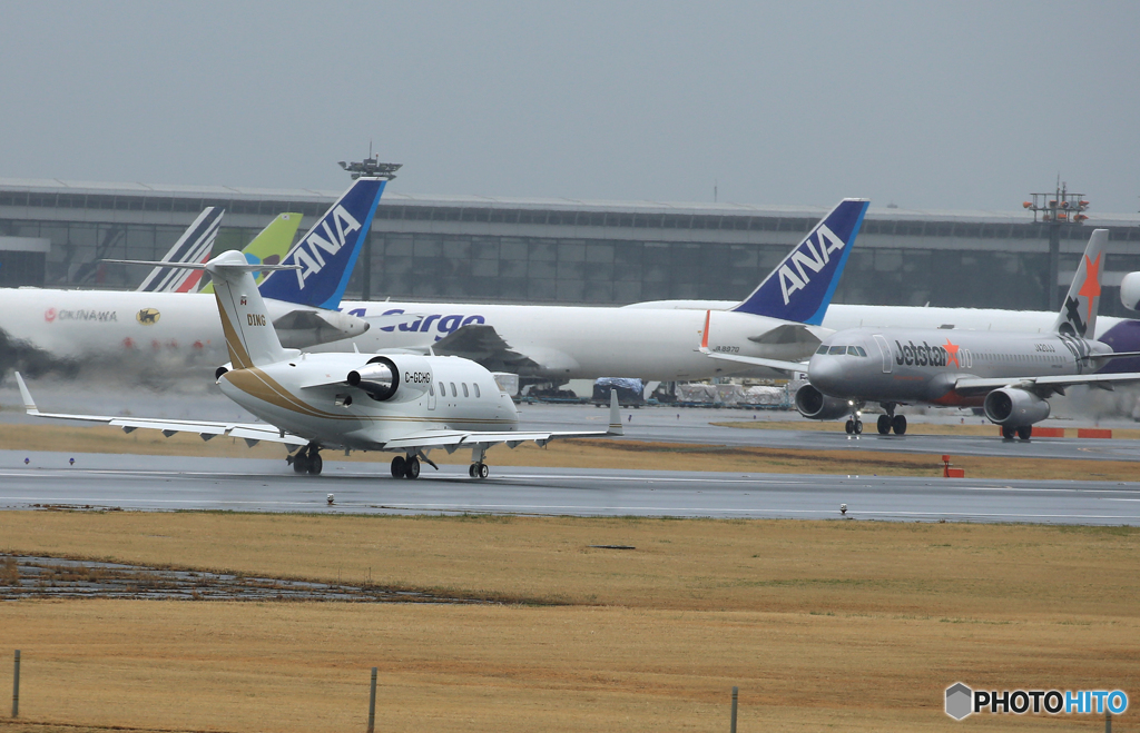 「雨」プライベートチャレンジヤー600 C-GCHG Takeoff 
