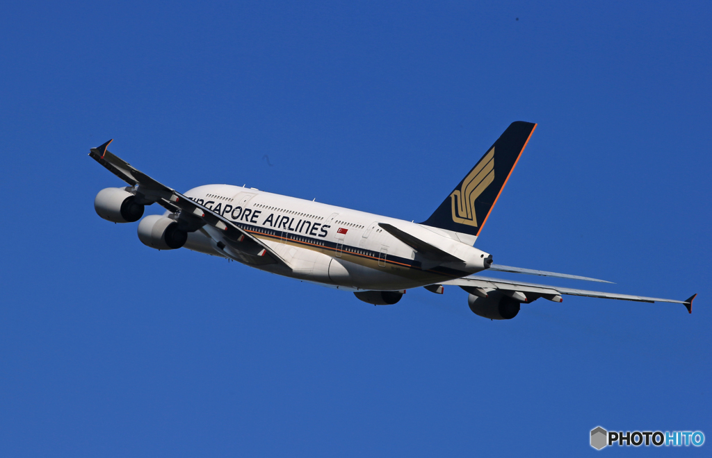 「晴れ」 Singapore A380-841 9V-SKR  離陸です