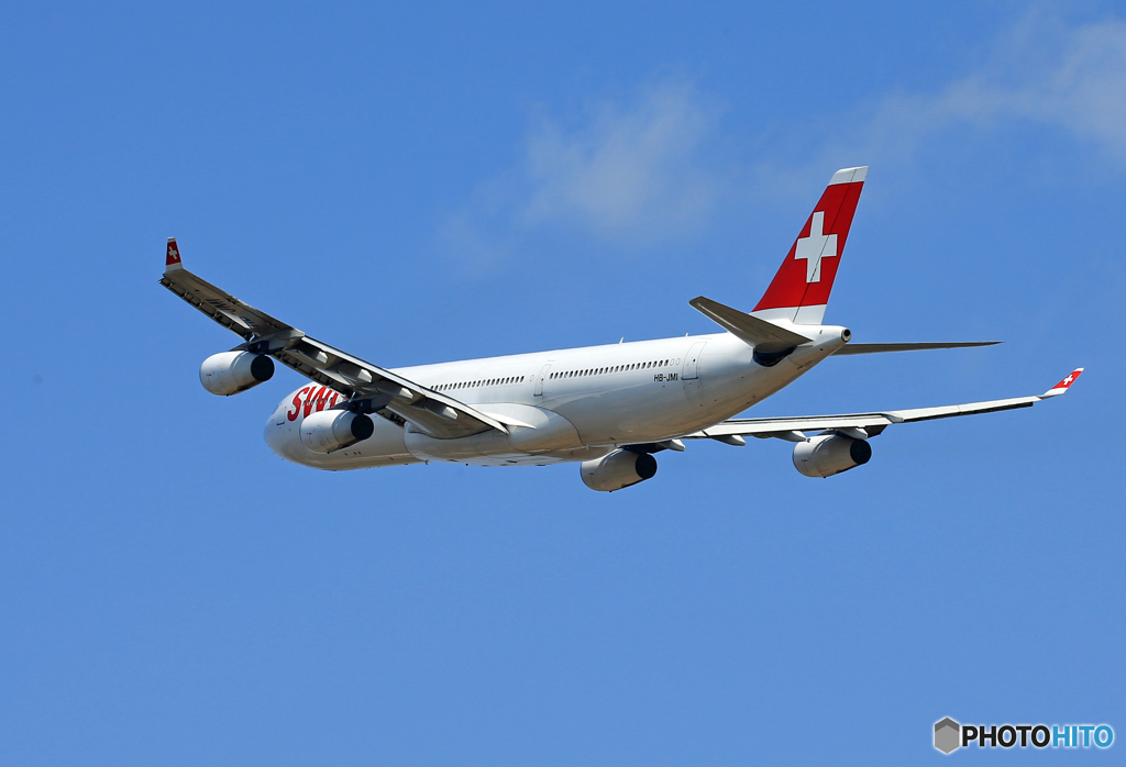 「令和」 SWISS A340-313 HB-JMI Takeoff 