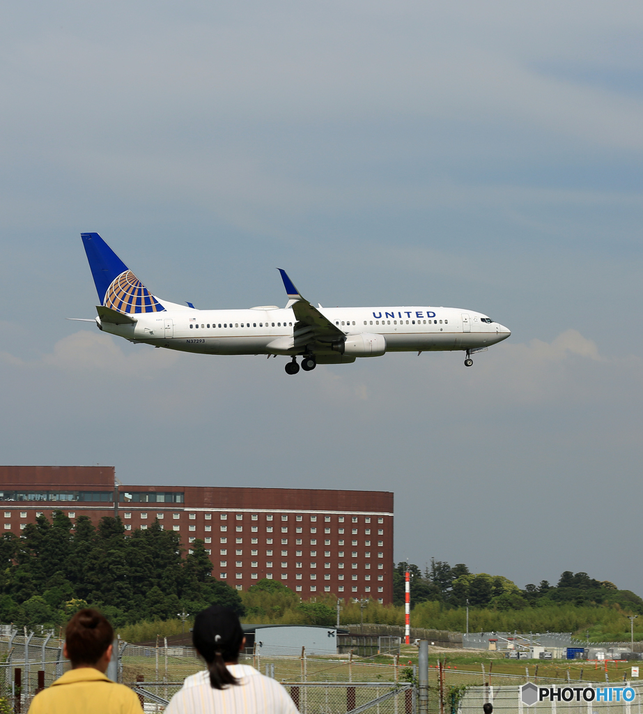 「良い天気」 UNITED 737-800 N37293 来た～