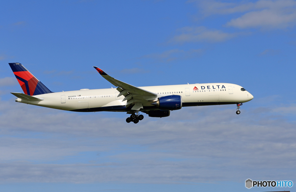 「青い日」 DELTA A350-941 N508DN 飛行