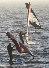 「良い天気」　夕方のウイング＆ウインドサーフィン