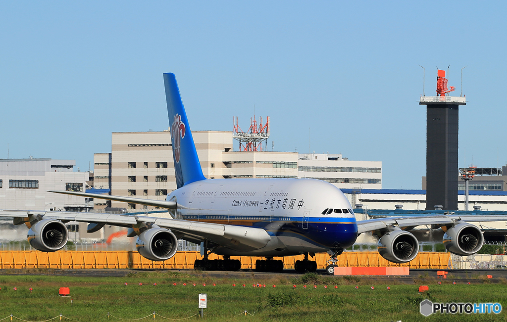 「青色が好き」さくらの山・大きな飛行機が飛ぶ