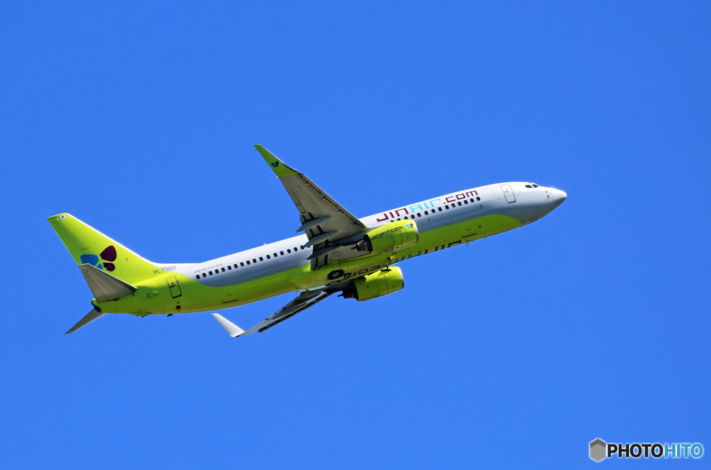 「良い天気」 JIN AIR 737-8B5 HL7565 出発です