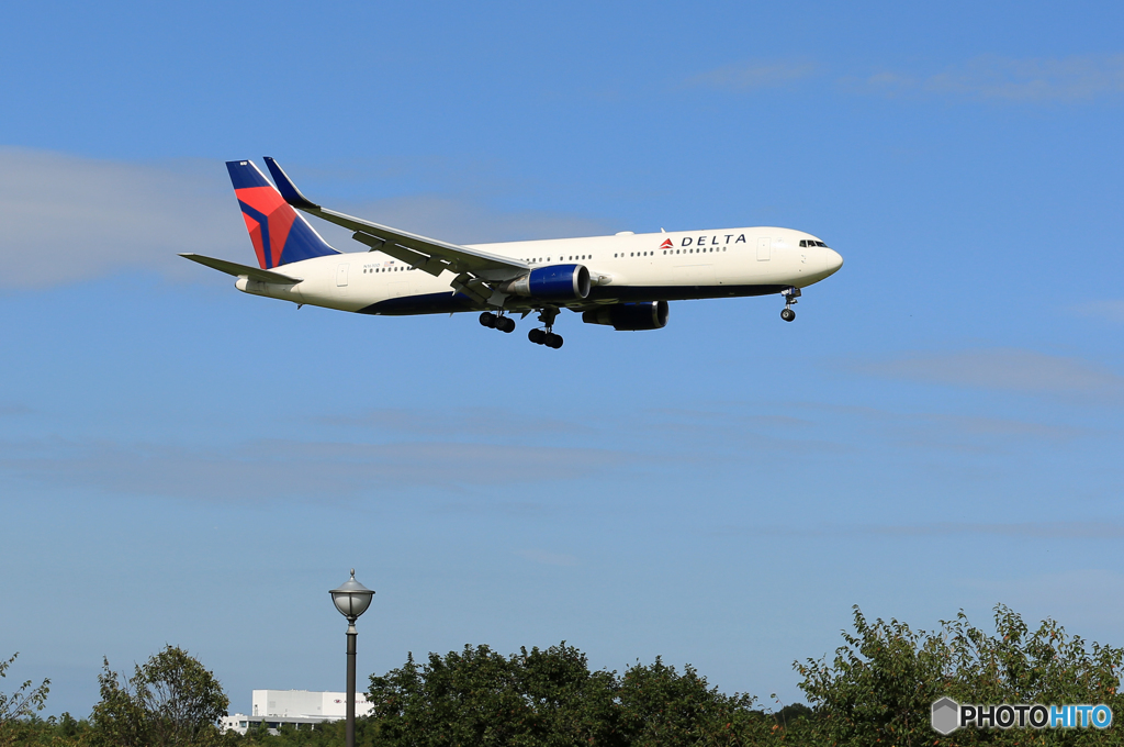 「良い空～」 DELTA 767-332 N1610D Landing
