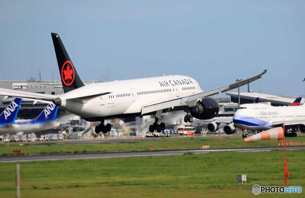 [青い空] Air Canada 787-9 C-GHPQ Landing