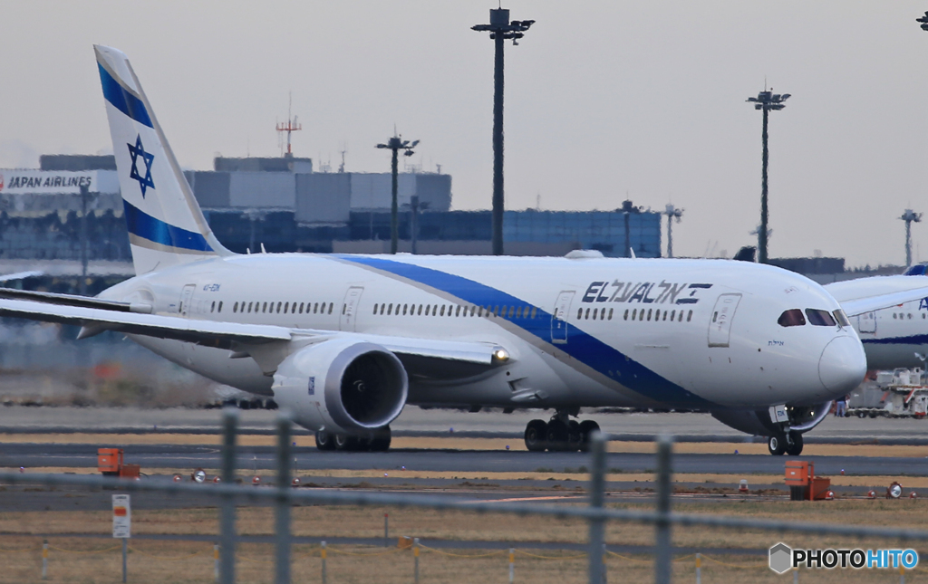 「青が好き」 EI AI イスラエル エル・アル航空 離陸