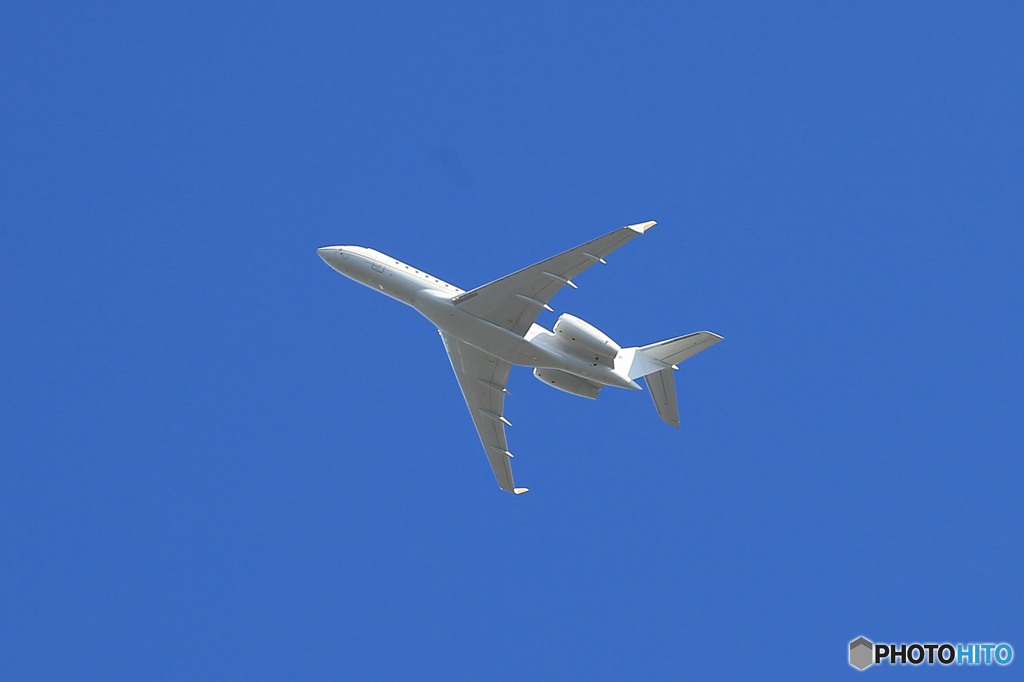 「青が大好き」プライベート機　白い未確認物体  出発