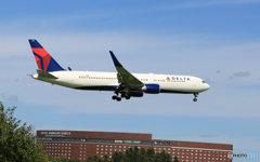 「ぶるー」 UNITED 777-332 N16078 通過