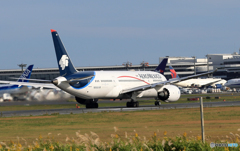 「晴れ」AEROMEXICO 787 N966AM 離陸です