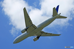 「空色」 UNITED 777-222 N212UA 飛行