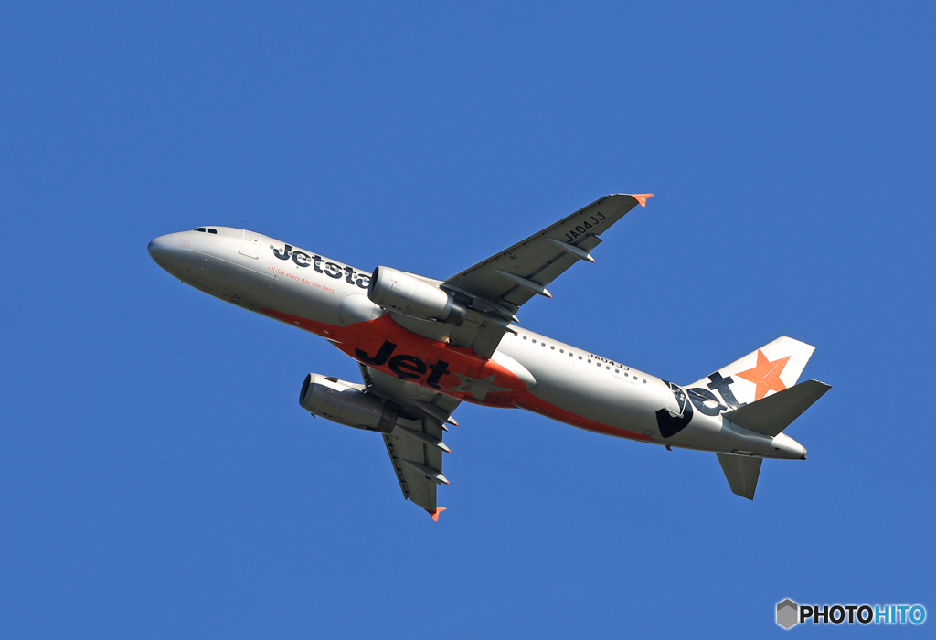 「青空」 Jetstar A320-232 JA04JJ 出発