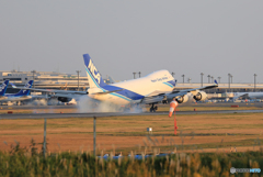 「はれー」 NCA 747-400F JA06KZ 到着です