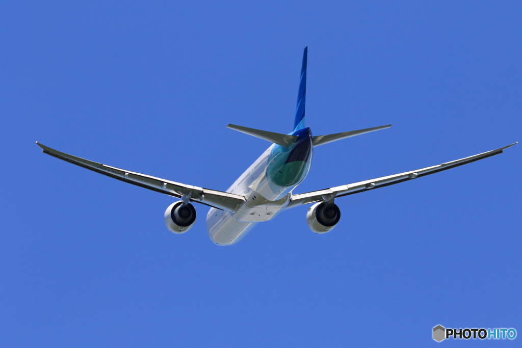 「SKY」 Garuda 777-3U3 PK- GIF Takeoff 