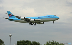 「雲」 Korean Cargo 747-8 HL7623 着地前