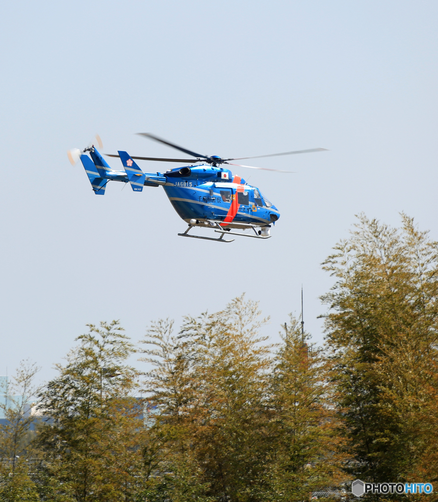 千葉県警ヘリ「かとり」kawasaki BK117空港警備です