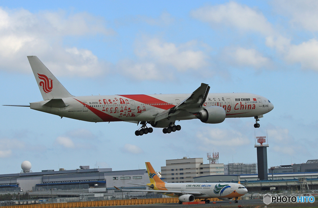 「青が大好き」 Smiling China Livery Landing