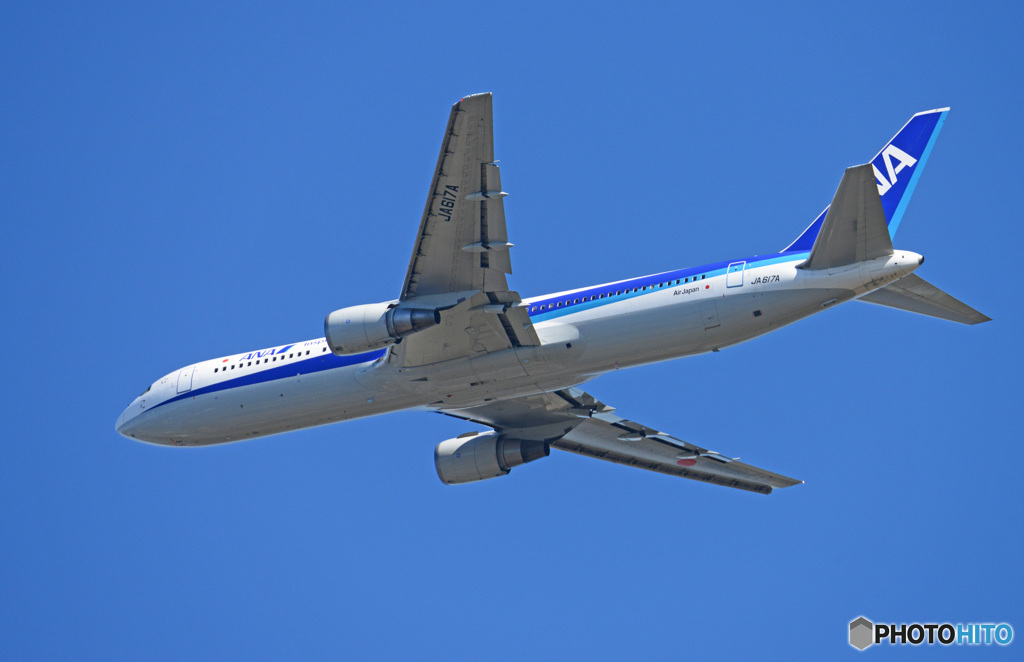 「SKY」 ANA 767-381 JA617A