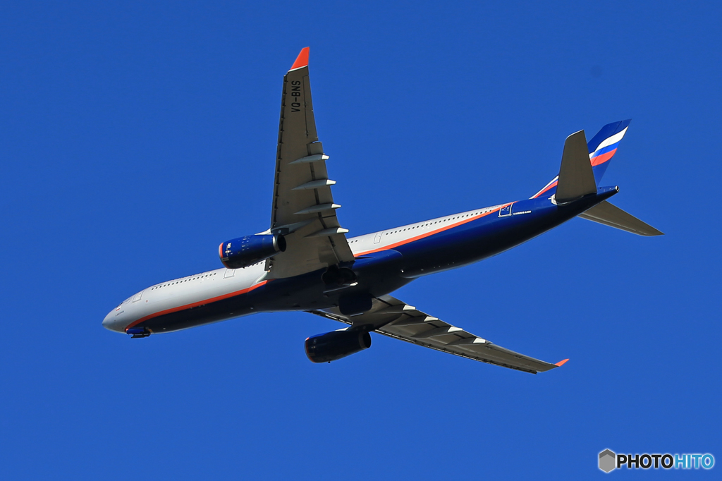 「ぶるー」 AEROFLOT A330-343 VQ-BNS飛び立ちです