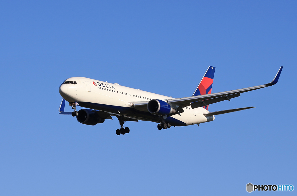 「群青」DELTA 767-332 N170DZ 着地前 