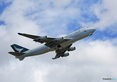 「ぶるー」 CATHAY 747-400 B-LIC Takeoff