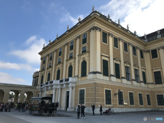 ウイーン（１６６）シエーンブルン宮殿と馬車　